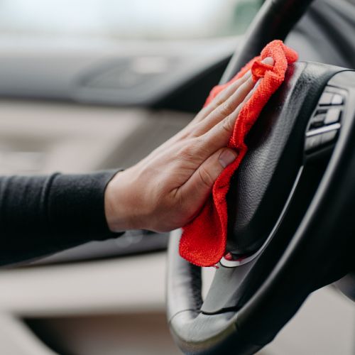 Außen- und Innenreinigung Firmenwagen Münster