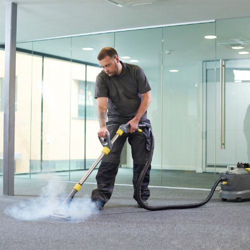 Sprühextraktion und Dampfreinigung für Büroteppiche in Münster